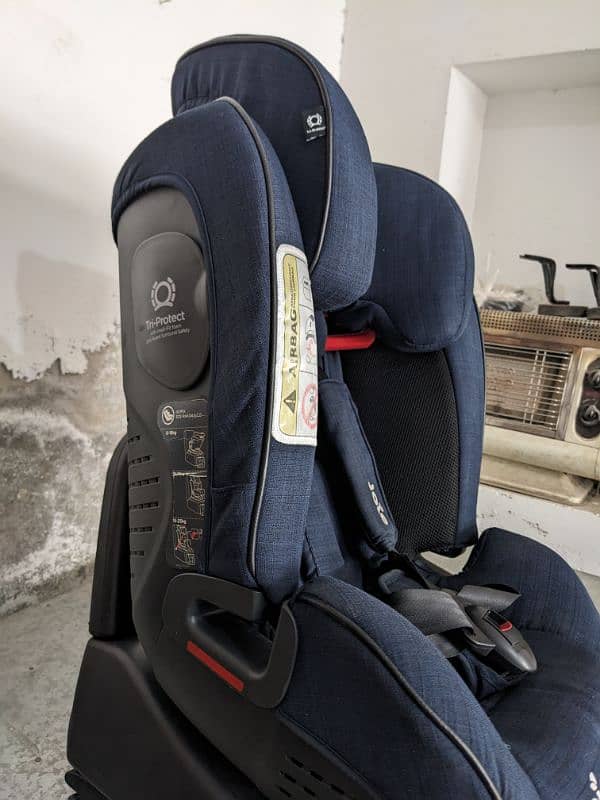 JOIE ORIGINAL CAR SEAT EXCELLENT CONDITION 3