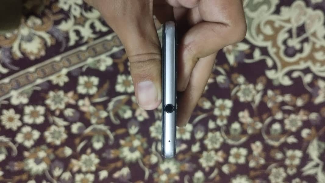 LIMITED Huawei P10 Lite PTA Approved - Original,  Excellent Condition 6