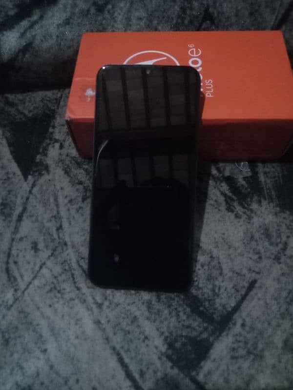 Motorola e6 plus 4, 64 0