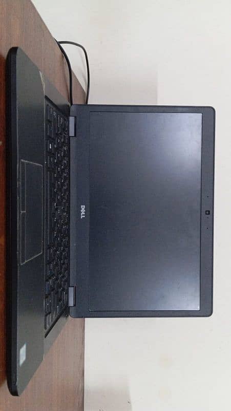 Dell Intel core i5 (7th generation )  8GB/256GB 1