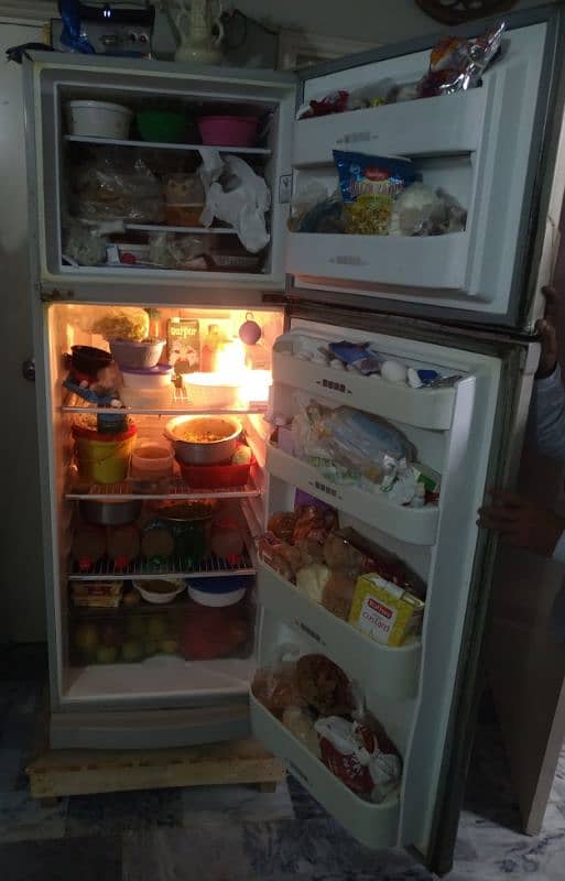 Dawlance Refrigerator for sale in Karachi 1