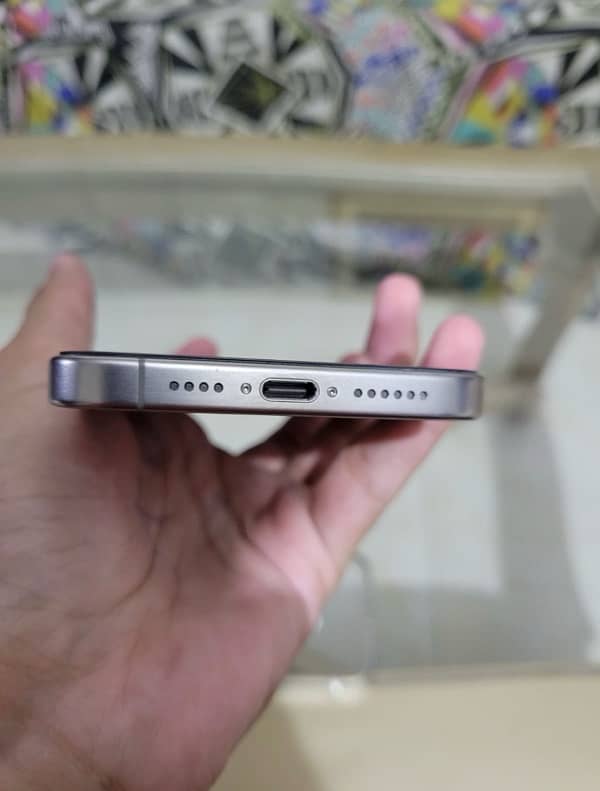 IPhone 15 Pro Max 256GB Non pta Natural Titanium 3