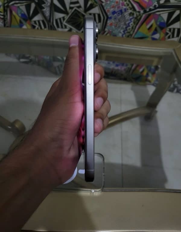 IPhone 15 Pro Max 256GB Non pta Natural Titanium 4