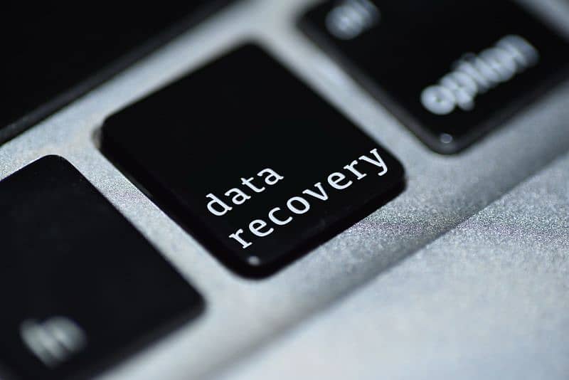 Data recovery software for(macOs. )(windows) and (android) 03234704104 0