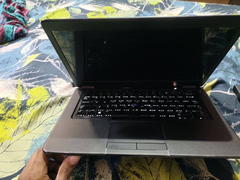 Dell laptop E7450 1