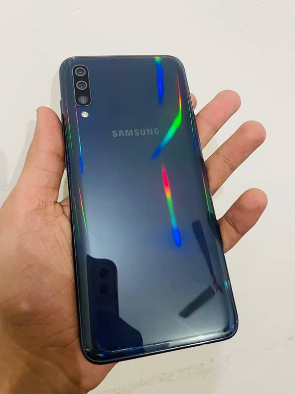 Samsung A70 ( 6 + 128 ) Gb Storage Non PTA 1