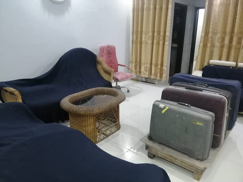 Portion For Rent In Gulshan Block 2 0