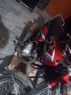 Honda CG 125 red colour condition 10 by 8