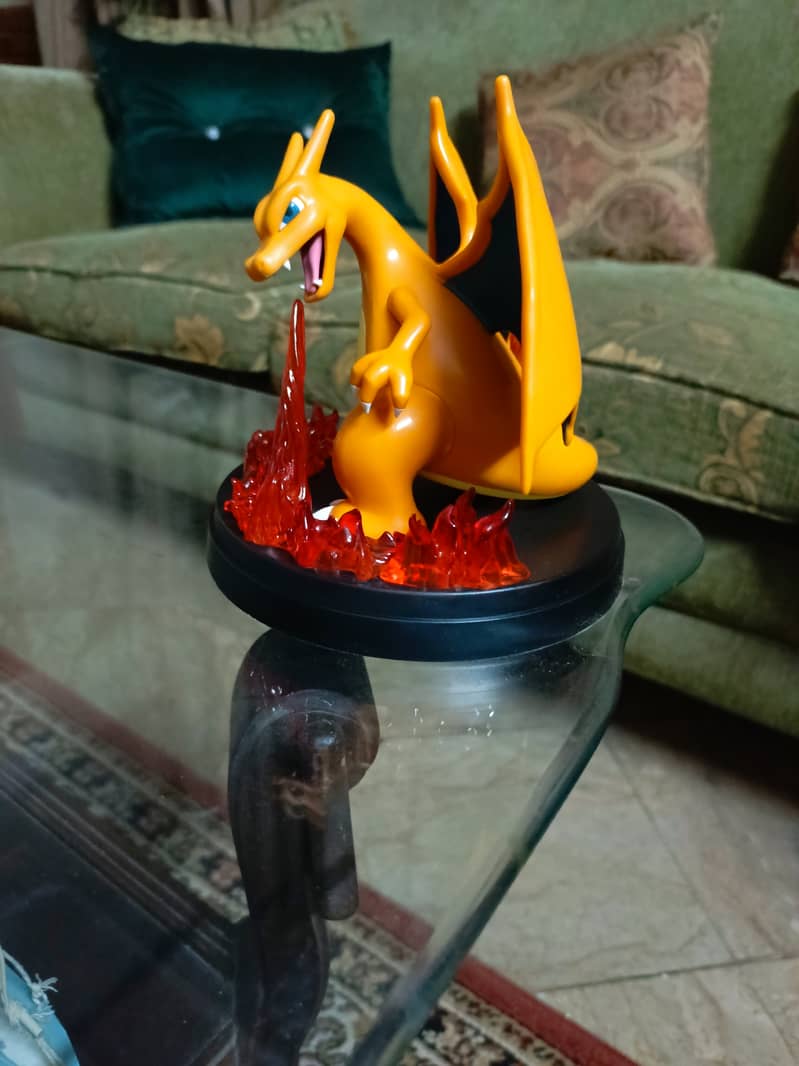 Charizard Action Figure 1