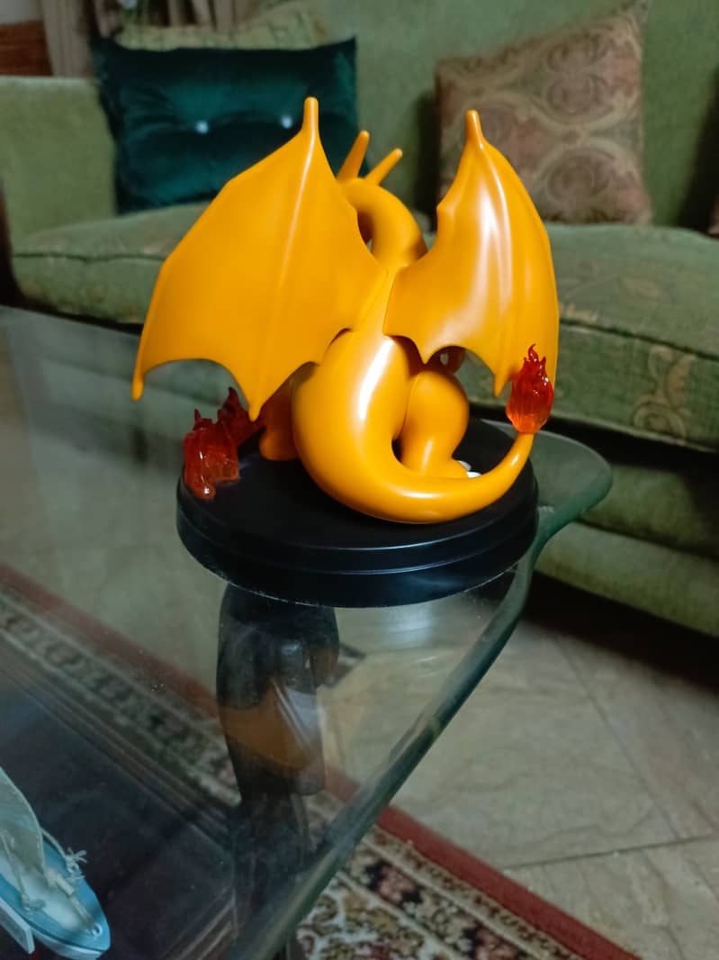 Charizard Action Figure 2