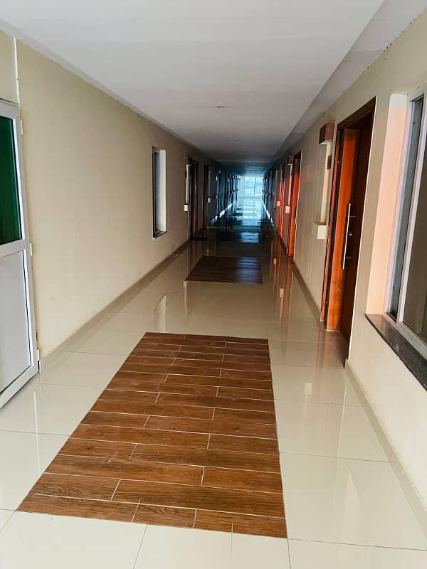 Par day short time furnished apartment available 10