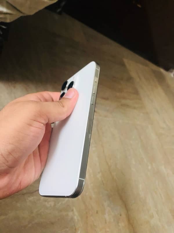 iPhone 15 Pro Max JV White Titanium 2