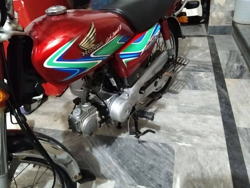 Honda cd70 red colour 5