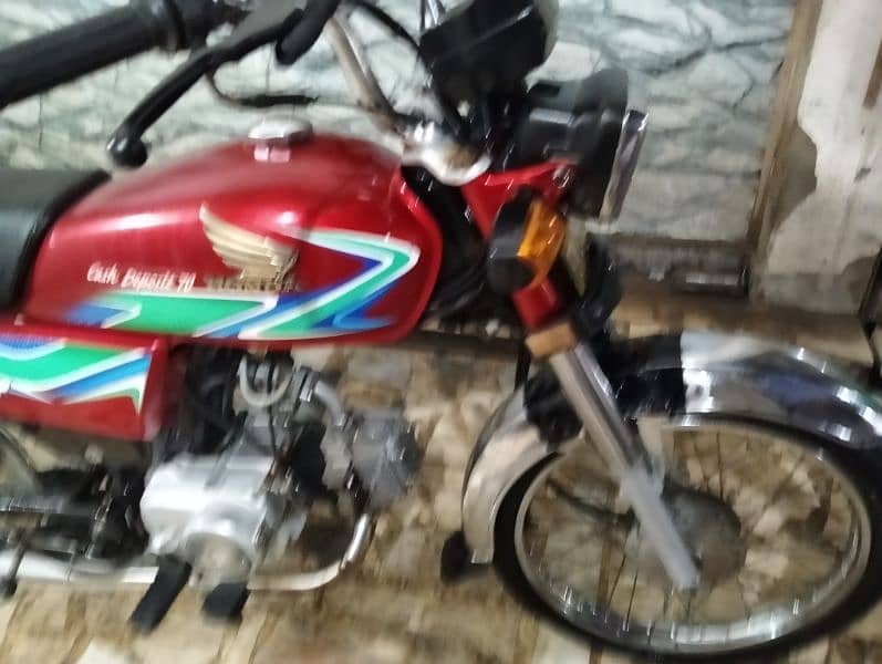 Honda cd70 red colour 7