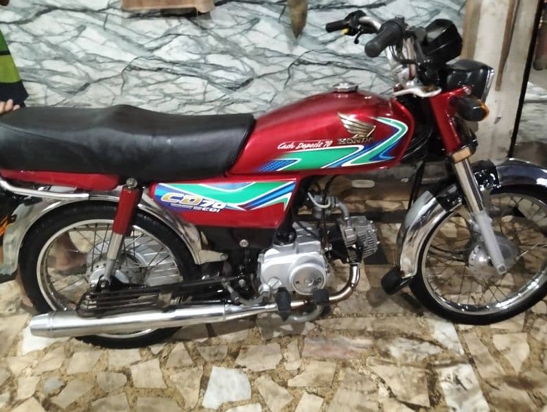 Honda cd70 red colour 8