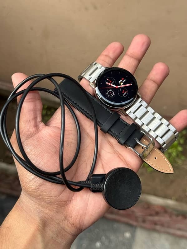 Samsusng Galaxy Watch Active 2 8