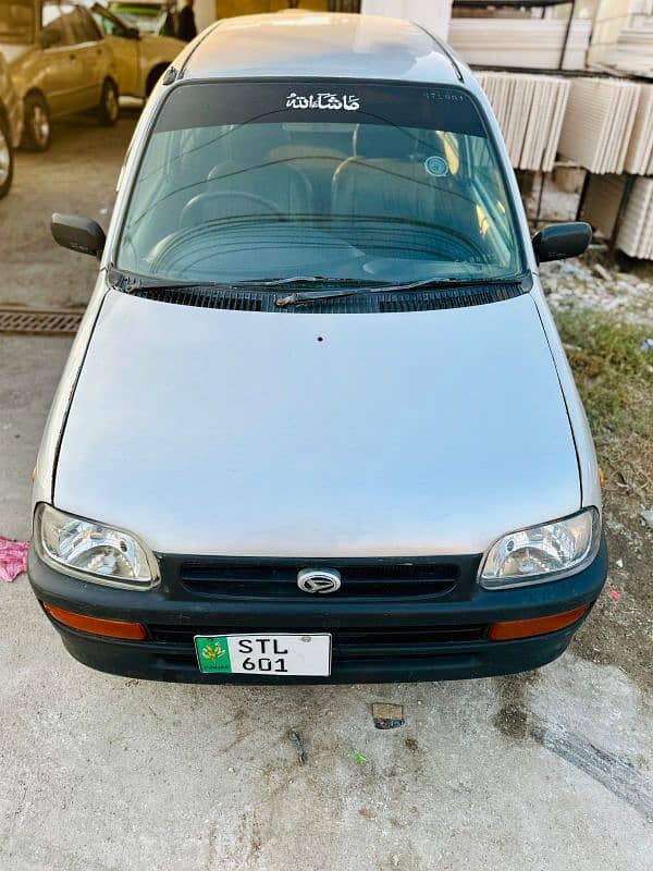 Daihatsu Cuore 2000 1