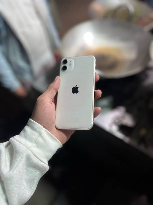 I am selling my iPhone 11 128gb non pta 1