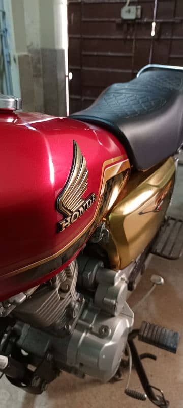 New Gold Edition 125 2024 Model 14