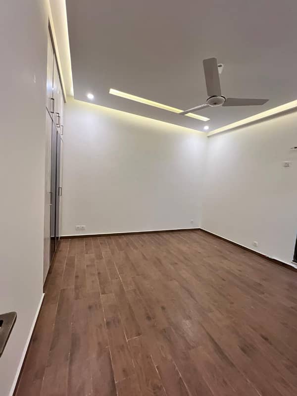 Brand New 10 Marla Flat Is Available For Rent In Askari 11 Sector D At Super Hot Location 2