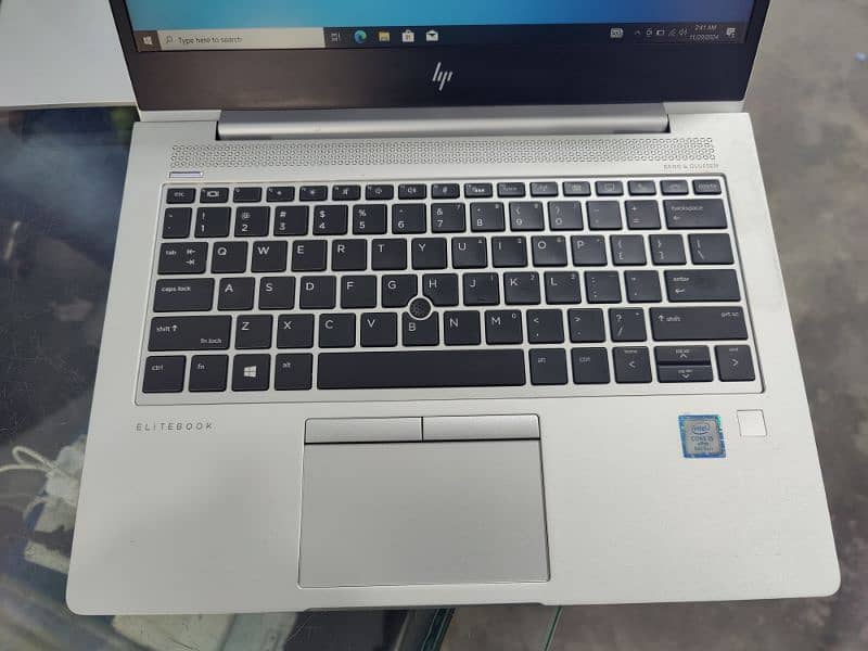 Hp Elite Book 830 G6 3