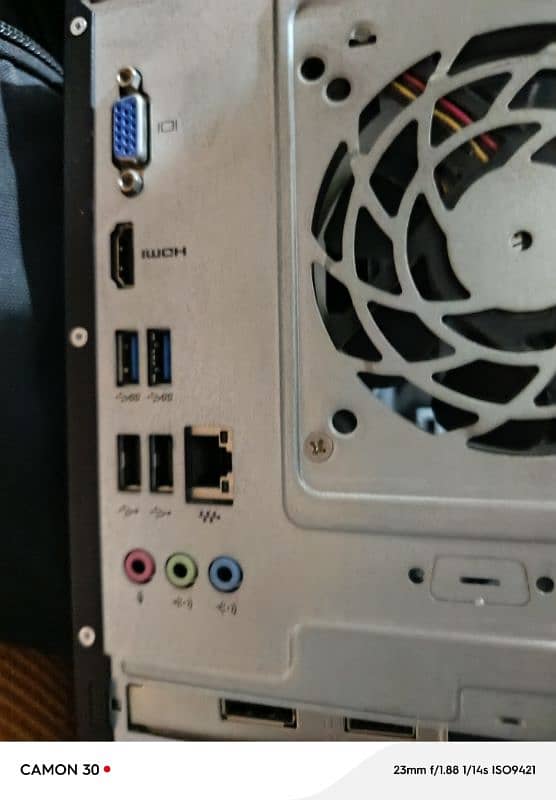 HP pavilion 570 Tower pc i3 6th 9