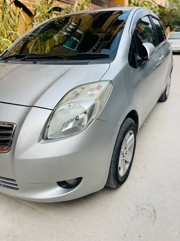 Toyota Vitz 2013 1