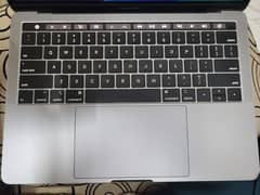 MACBOOK PRO 2018 read ad