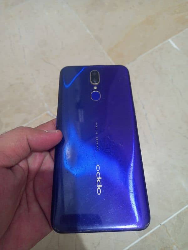 oppo f11 4 64 1