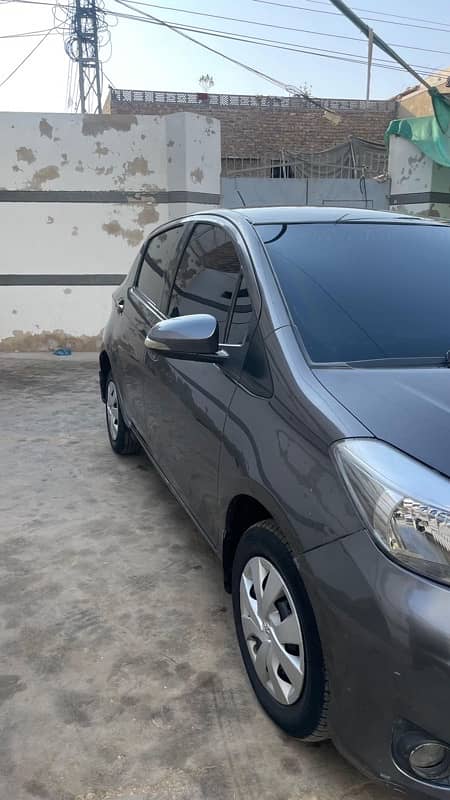 Toyota Vitz 2013 4