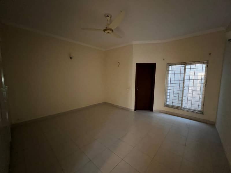 200gz West Open Sami Corner Villa Available For Rent In Precinct 11-A BAHRIA Town Karachi 7