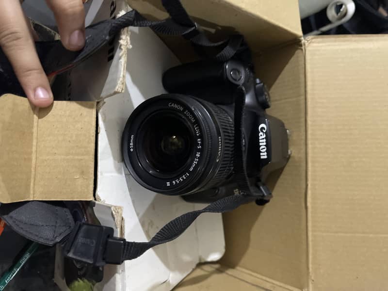 Canon EOS 1300D with Box 6