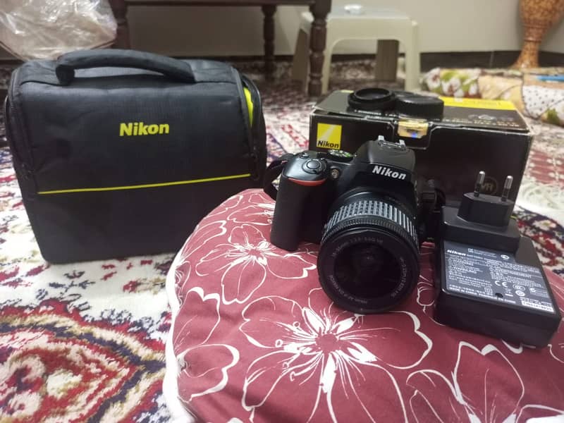 Nikon D5600 DSLR Camera - Excellent Condition 5