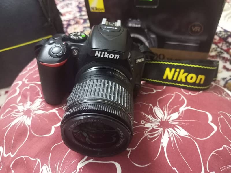 Nikon D5600 DSLR Camera - Excellent Condition 6