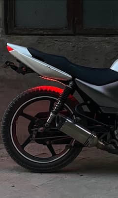 akrapovic