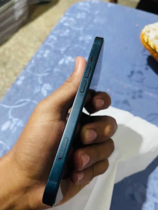 IPHONE 13 BLUE JV 2