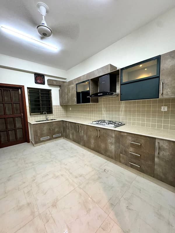 Brand New 10 Marla Flat Is Available For Rent In Askari 11 Sector D At Super Hot Location 4