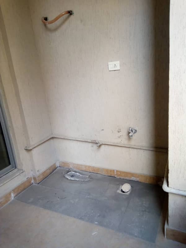 5 Marla Flat Is Available For Rent In Askari 11 Sector C At Super Hot Location 2