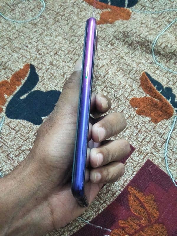 Oppo f9 Fresh Condition 4