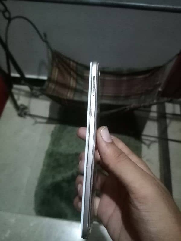 oppo Hai F1s Pta approved Hai back camera kharab Hai 4