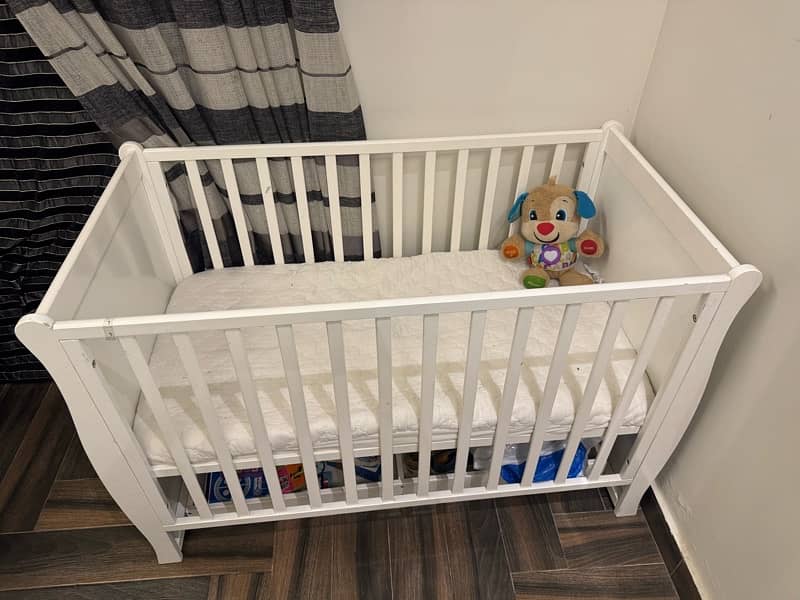 wooden cot with mattress 0