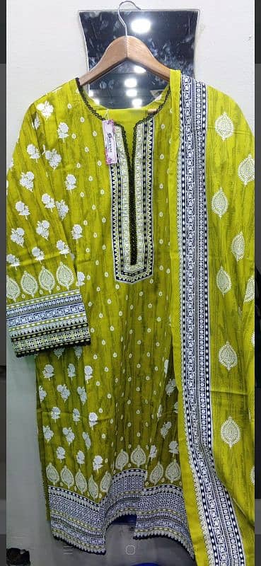 3PC PRINTED LAWN STICHED SUITS 3