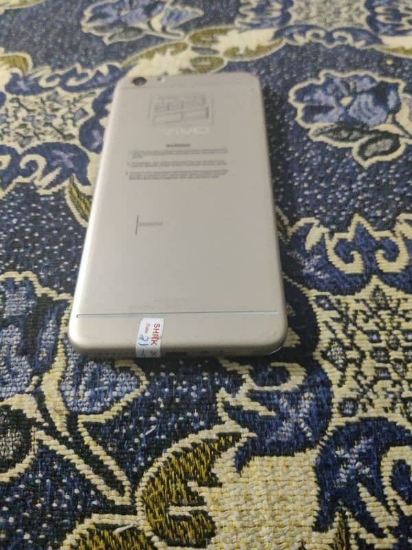 Vivo Y66 Dual Sim (Minor Glass Crack) 2