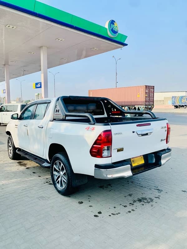 Toyota Hilux 2018 1