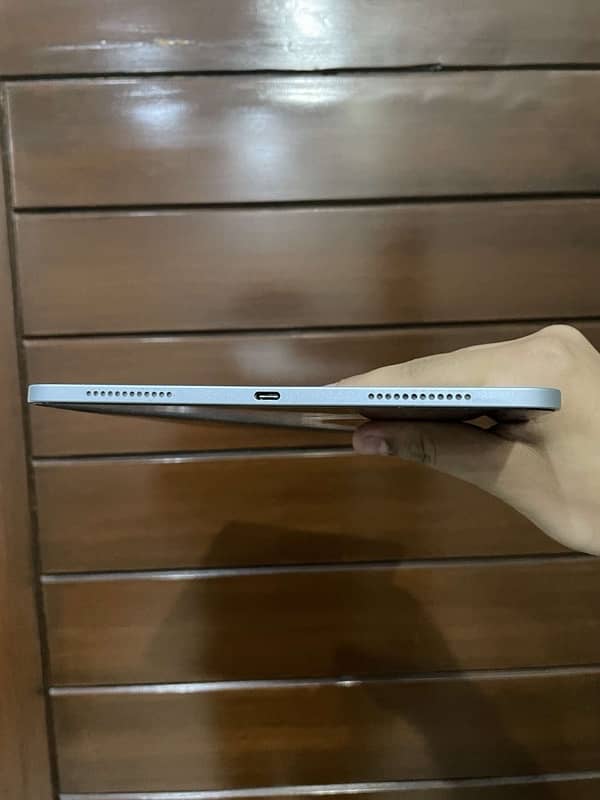 Apple ipad air 4th ( genration ) 1