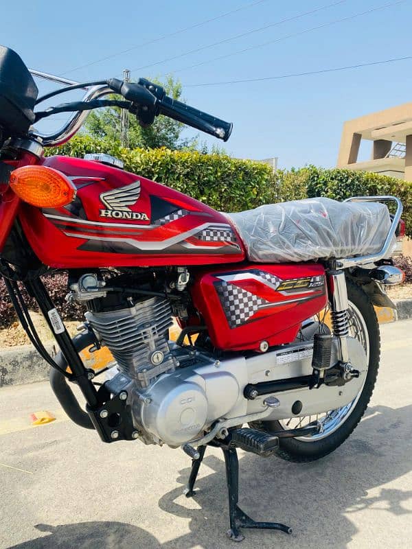 Honda 125 Serious person contact to buy 1