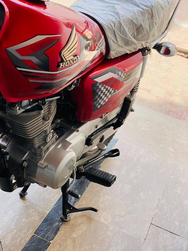 Honda 125 Serious person contact to buy 4