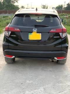 Honda Vezel 2016