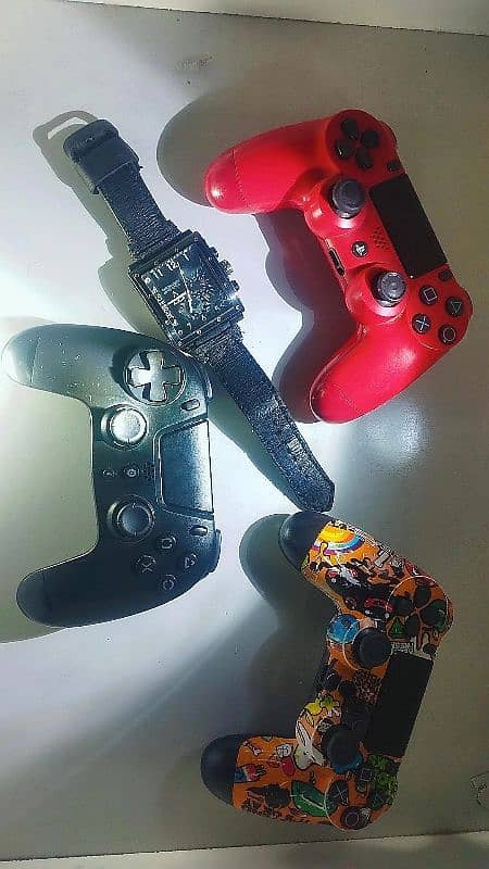 ps4 controllers black , red , funky 0