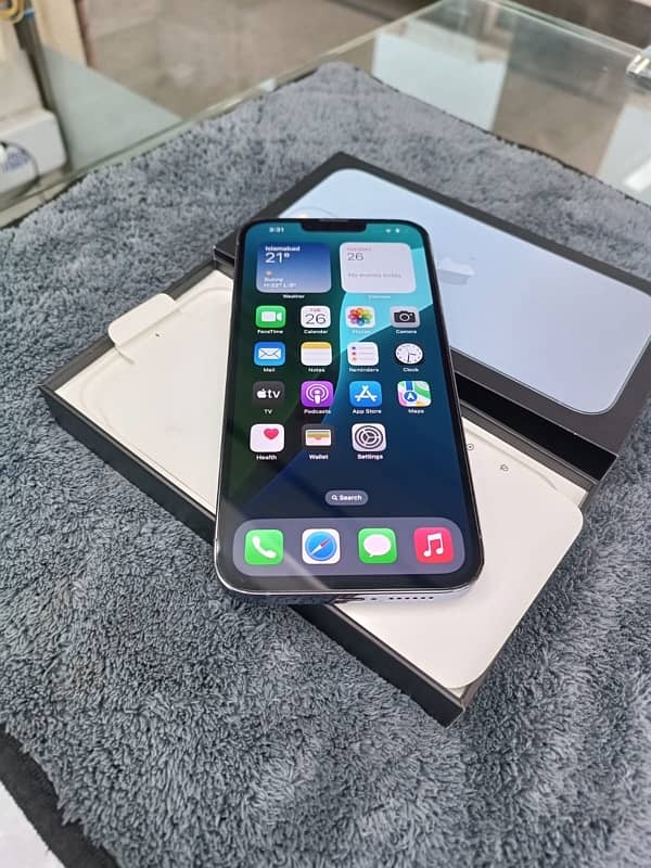 I phone 13 pro max 256GB factory unlock non pta 1